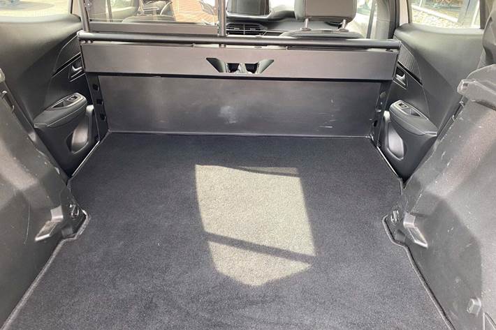 Hvid Peugeot 2008 fra 2021