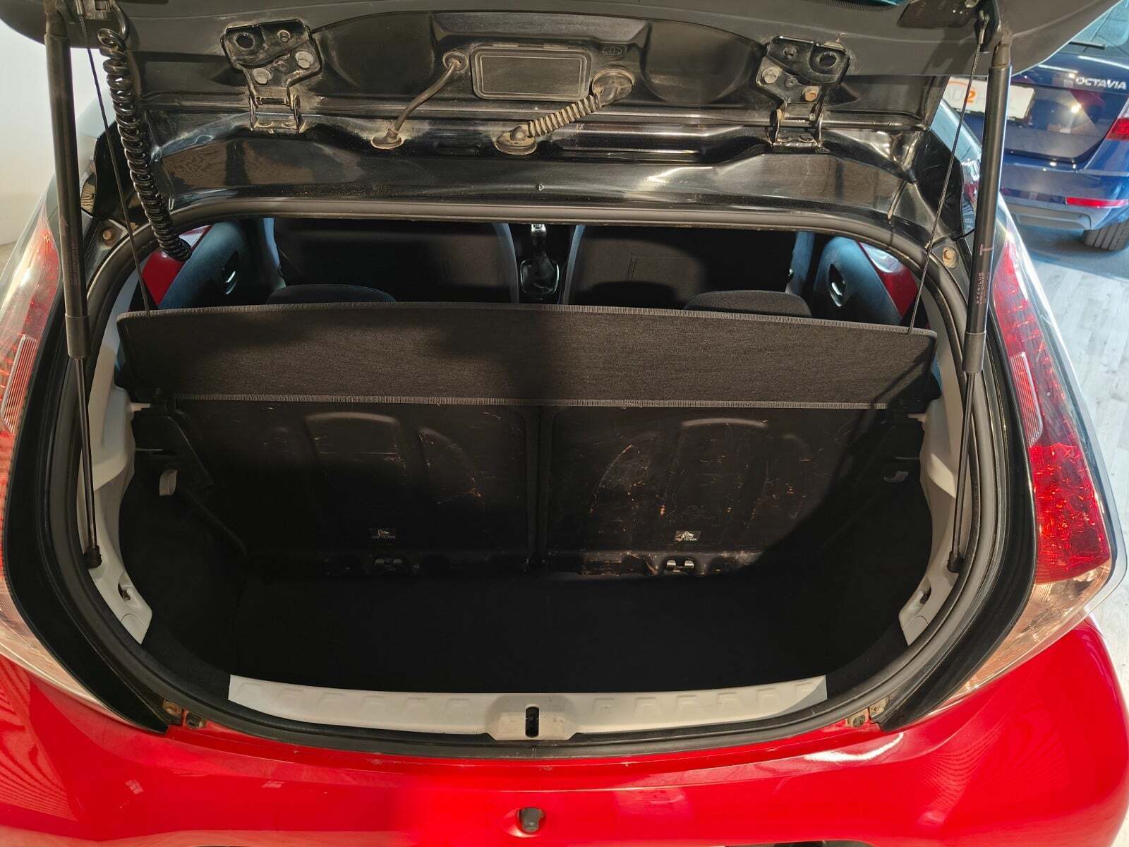 Rød Toyota Aygo fra 2017