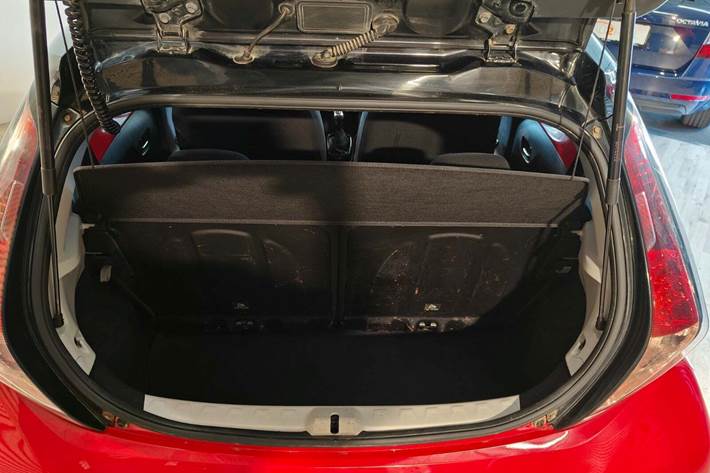 Rød Toyota Aygo fra 2017