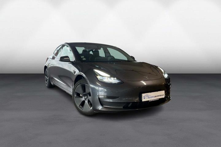 undefined Tesla Model 3 fra 2023 set udefra