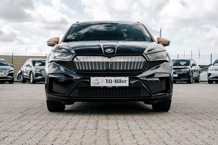 Sort Skoda Enyaq fra 2022