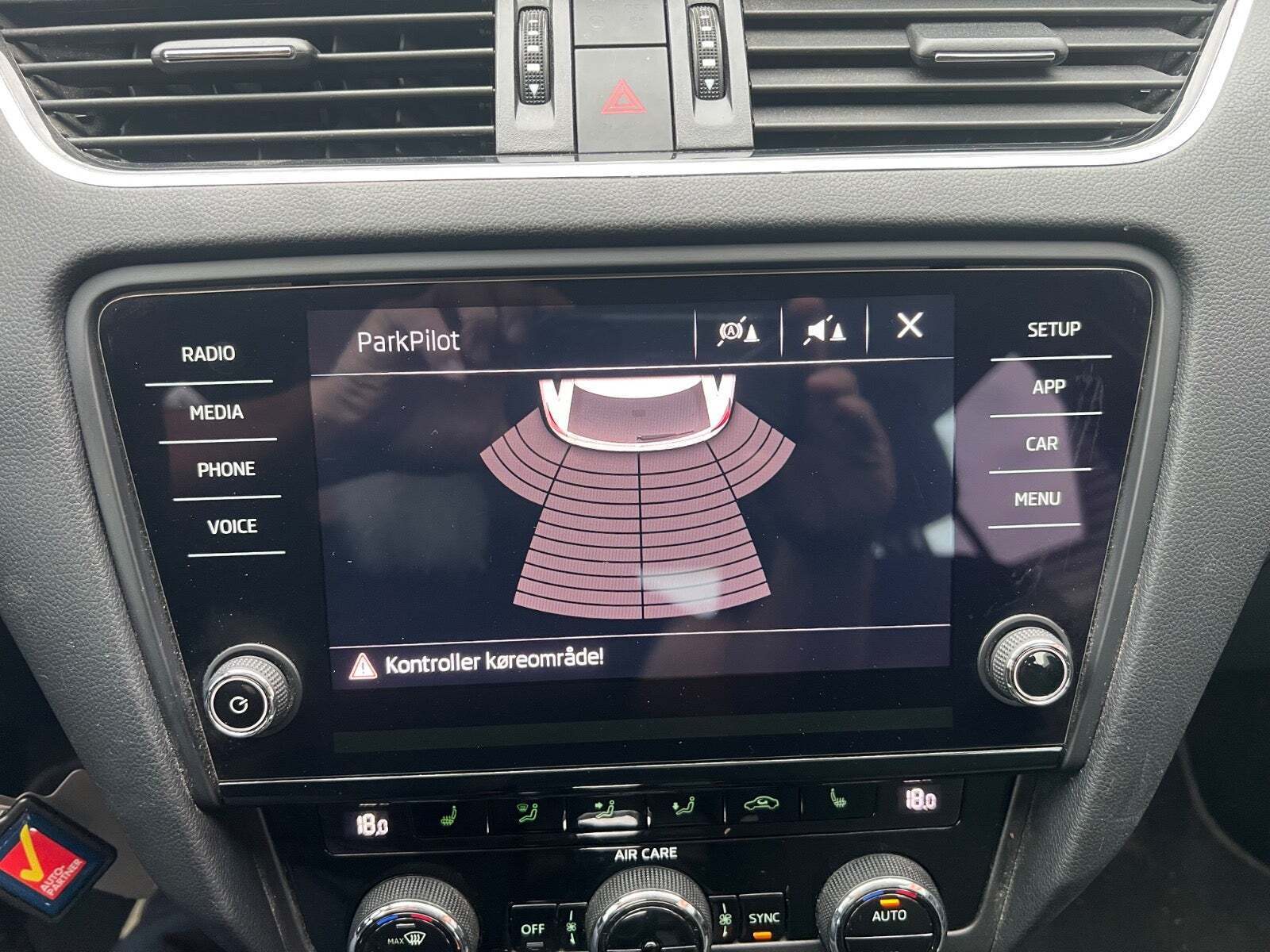 Brun Skoda Octavia fra 2018