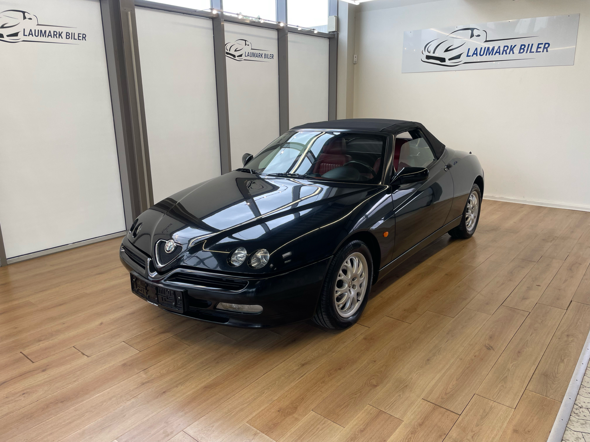 Alfa Romeo Spider 2,0 T.Spark 16V L 155HK Cabr.