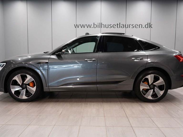 Audi e-tron 55 S-line Sportback quattro