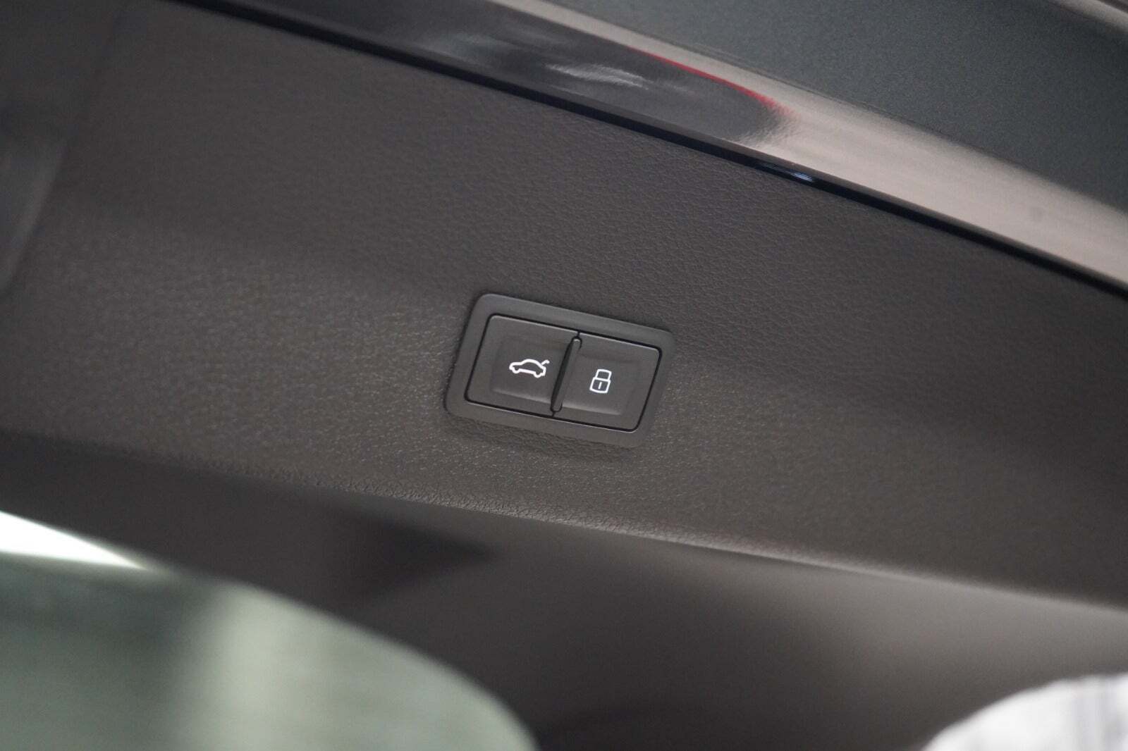 Audi e-tron 55 S-line Sportback quattro