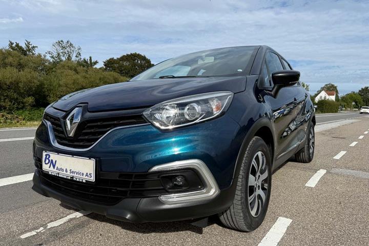 Blå Renault Captur fra 2018
