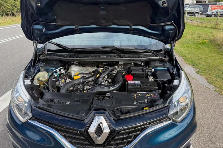Blå Renault Captur fra 2018