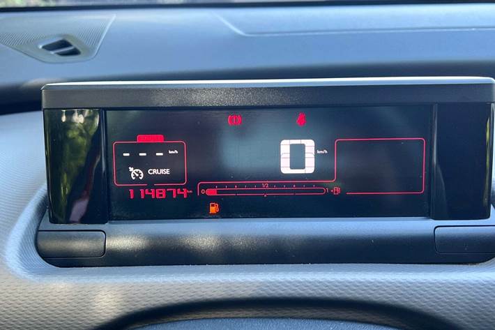 Rød Citroën C4 Cactus fra 2017