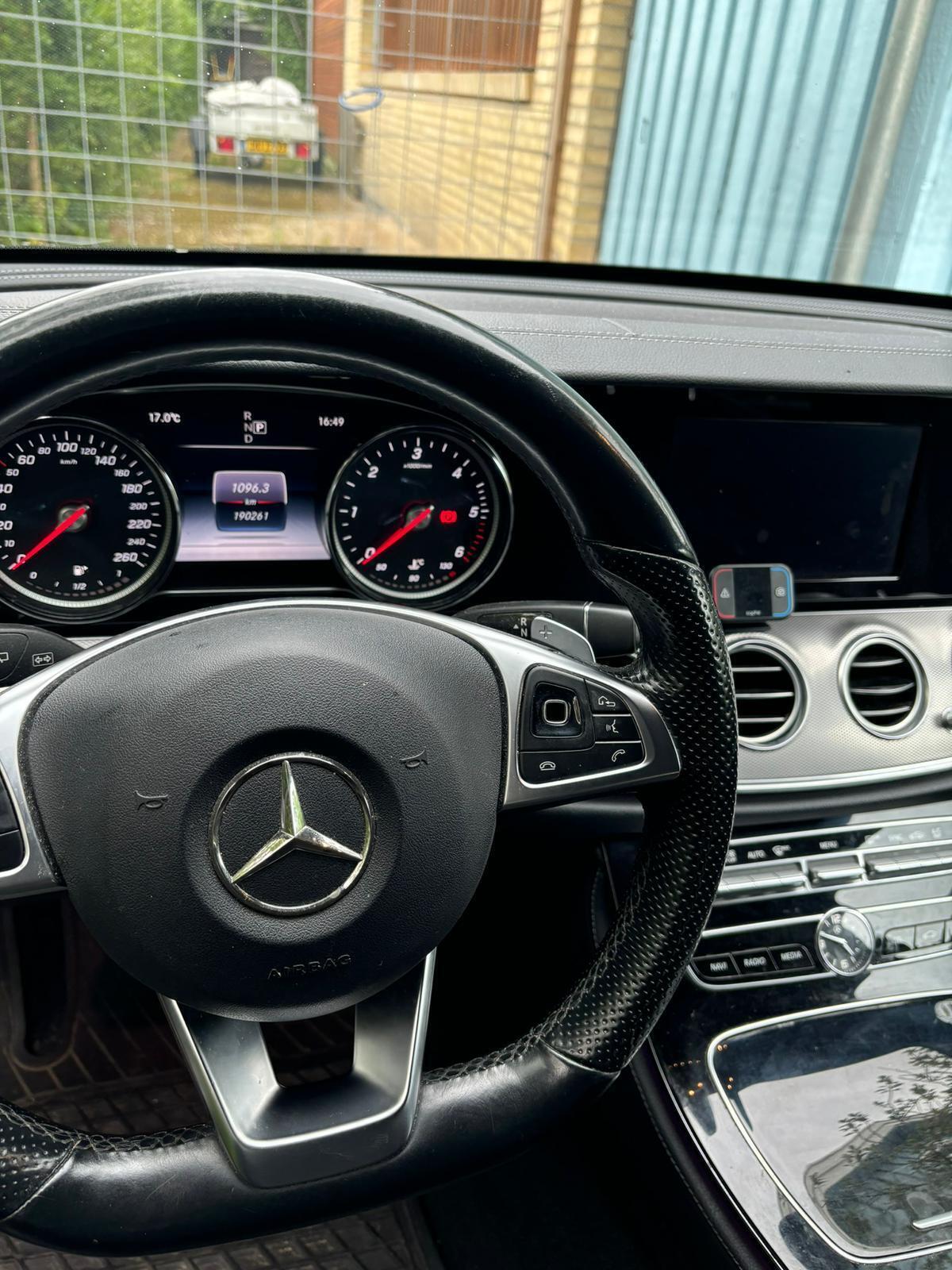 undefined Mercedes E220 fra 2017