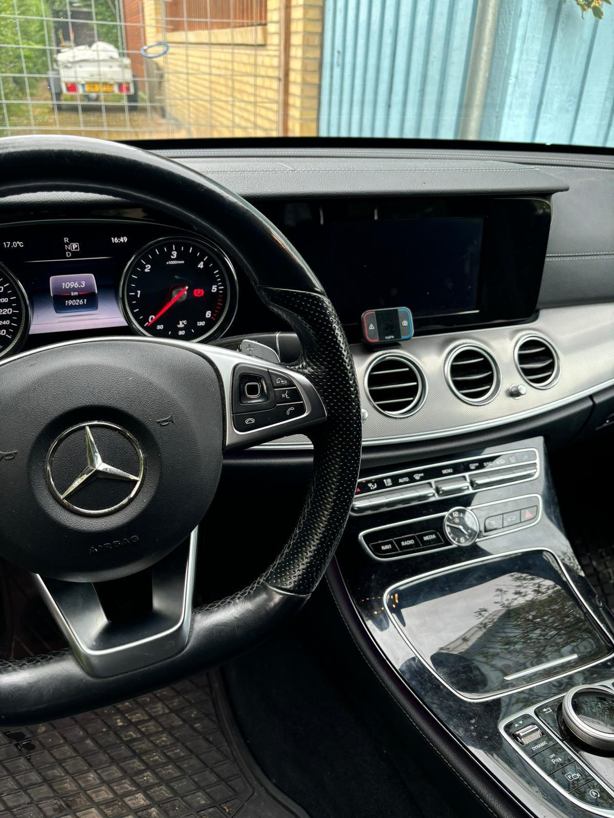 undefined Mercedes E220 fra 2017