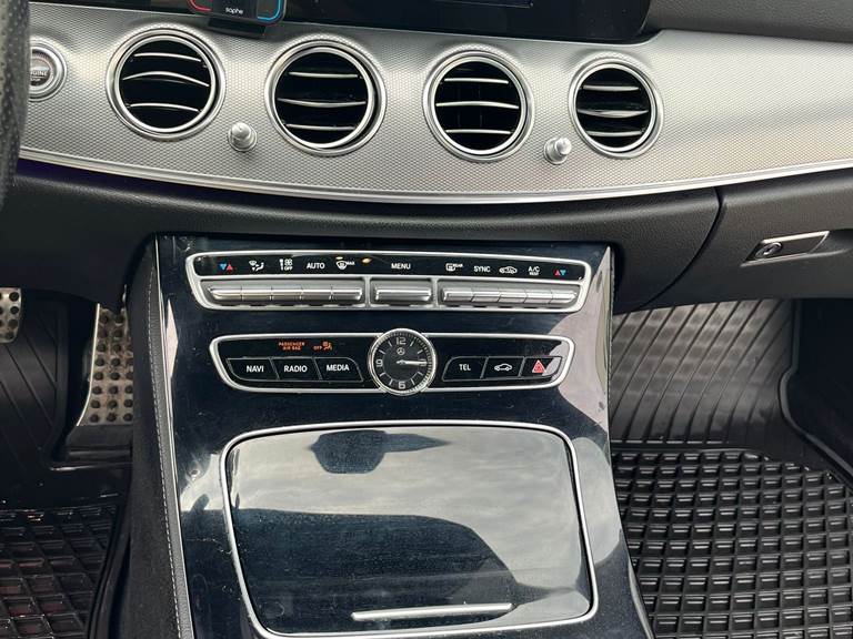 Mercedes E220 2,0 D stc. aut.