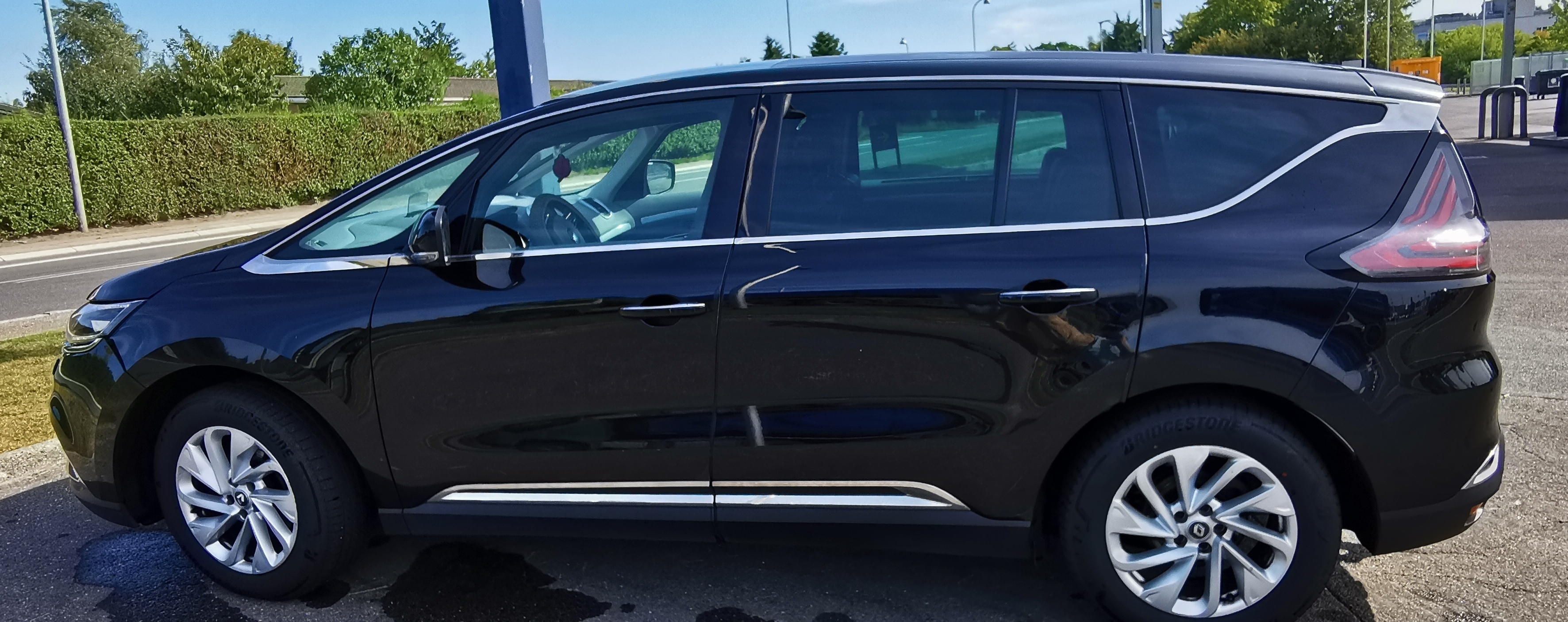 Sort Renault Espace fra 2015