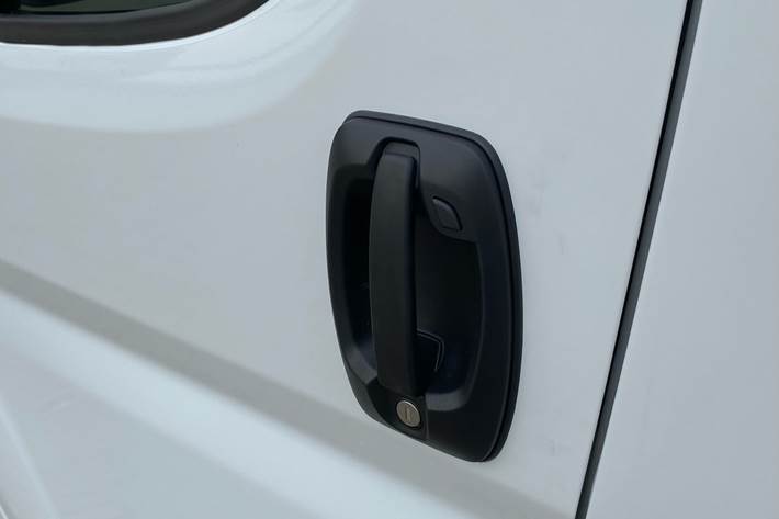 Hvid Fiat Ducato fra 2025