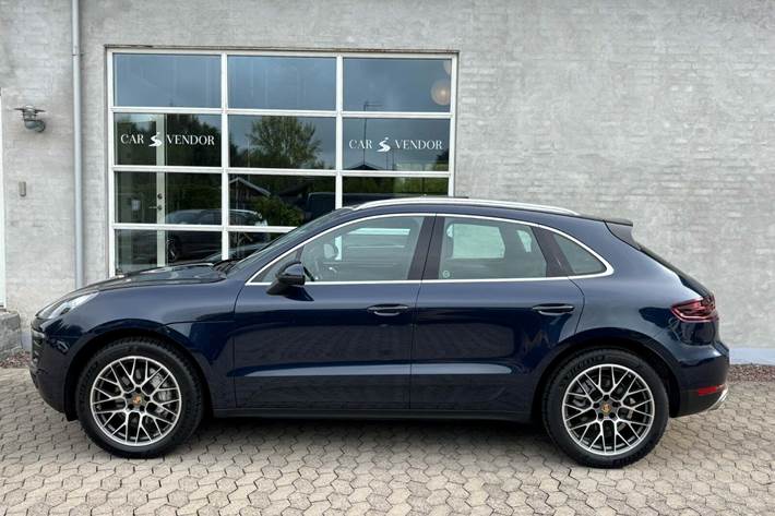 Blå Porsche Macan S fra 2018
