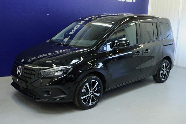 Sort Mercedes EQT200 fra 2024