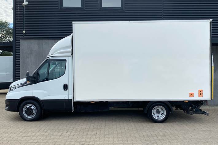 Hvid Iveco Daily fra 2021