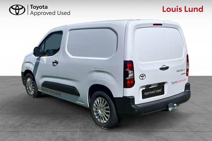 Hvid Toyota Proace City Electric fra 2025