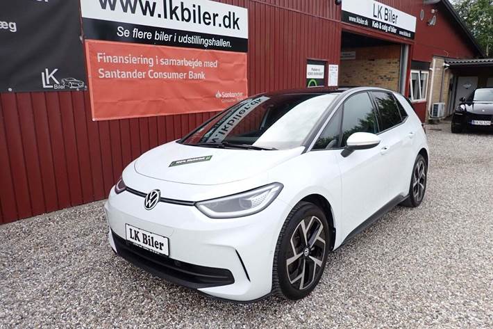 Hvid VW ID.3 fra 2024 set udefra