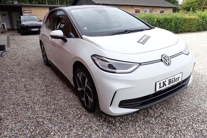Hvid VW ID.3 fra 2024