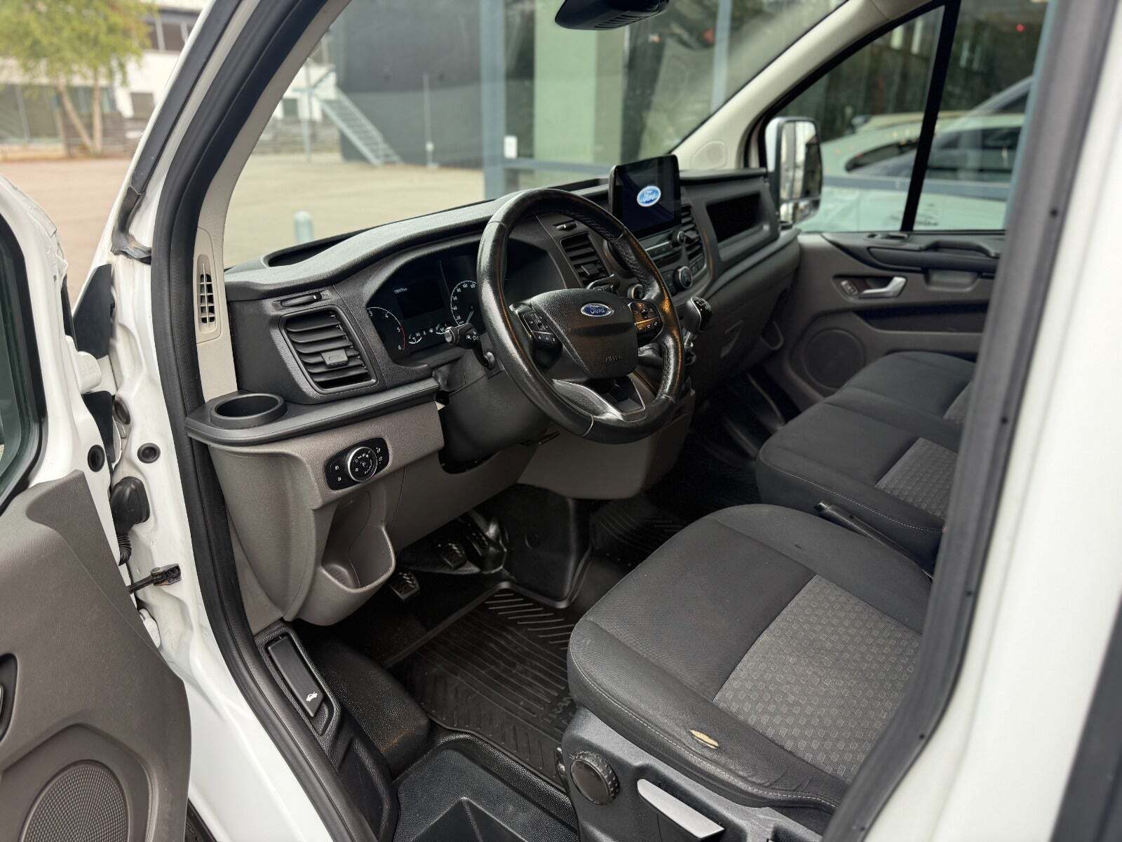 Ford Transit Custom 300L 2,0 TDCi 130 Trend