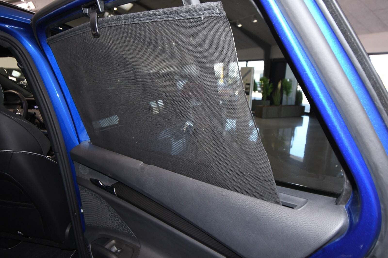 Blå Skoda Enyaq fra 2023