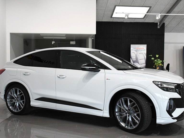 Audi Q4 e-tron 40 S-line Sportback