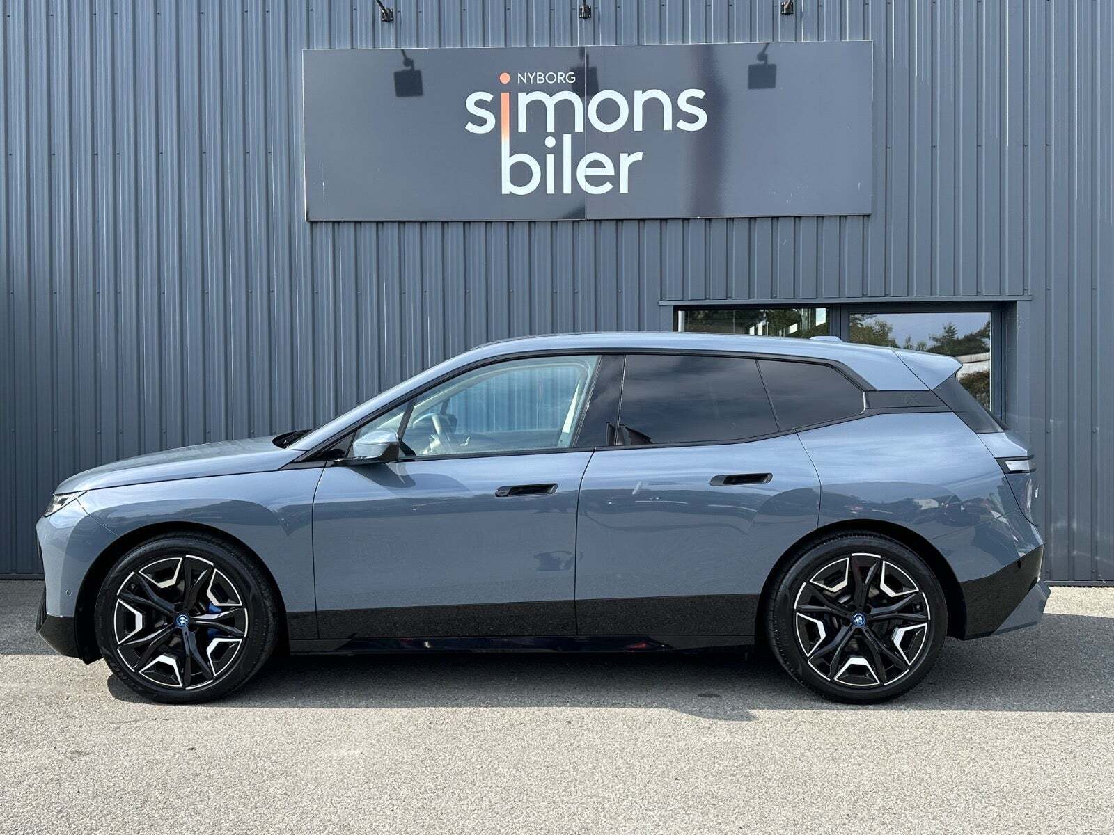 BMW iX xDrive50 Supercharged Sport