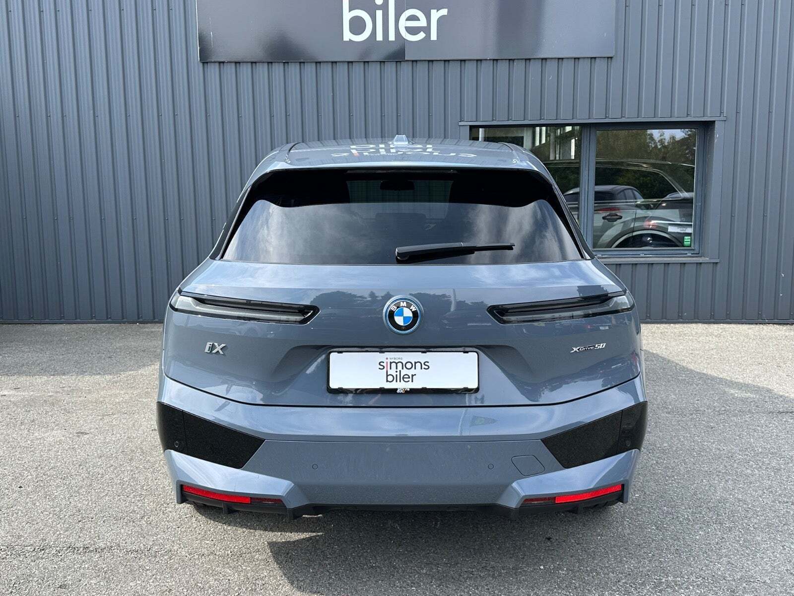 BMW iX xDrive50 Supercharged Sport