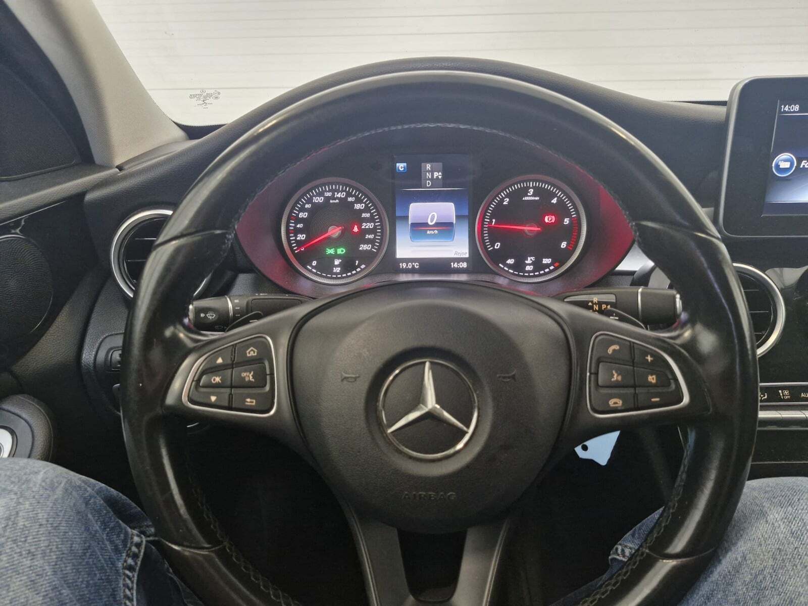 Sort Mercedes C200 d fra 2016