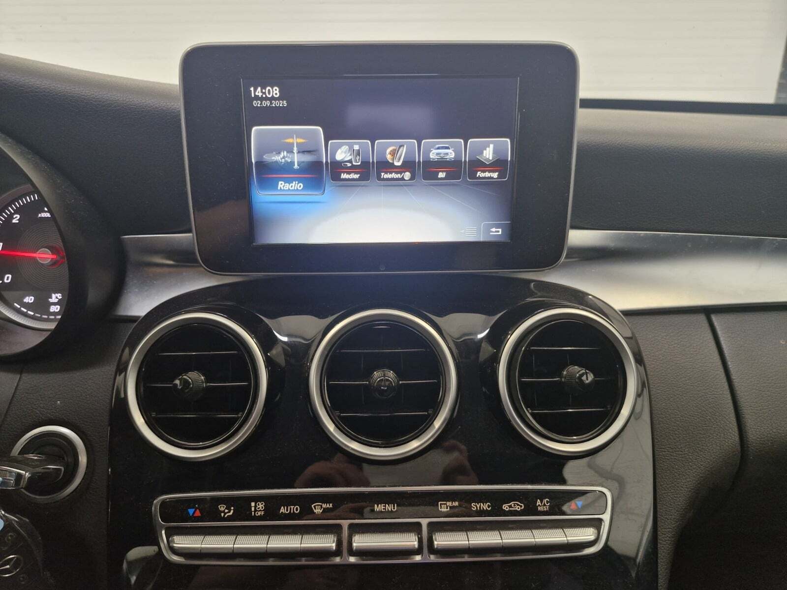 Sort Mercedes C200 d fra 2016