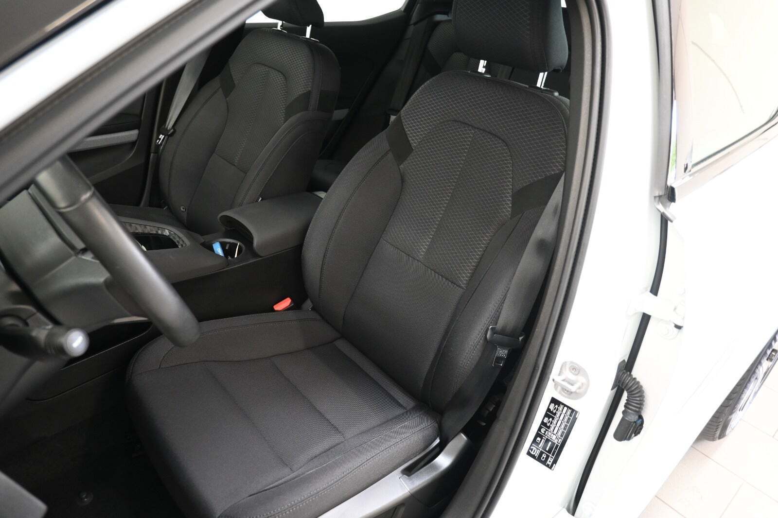 Hvid Polestar 2 fra 2023