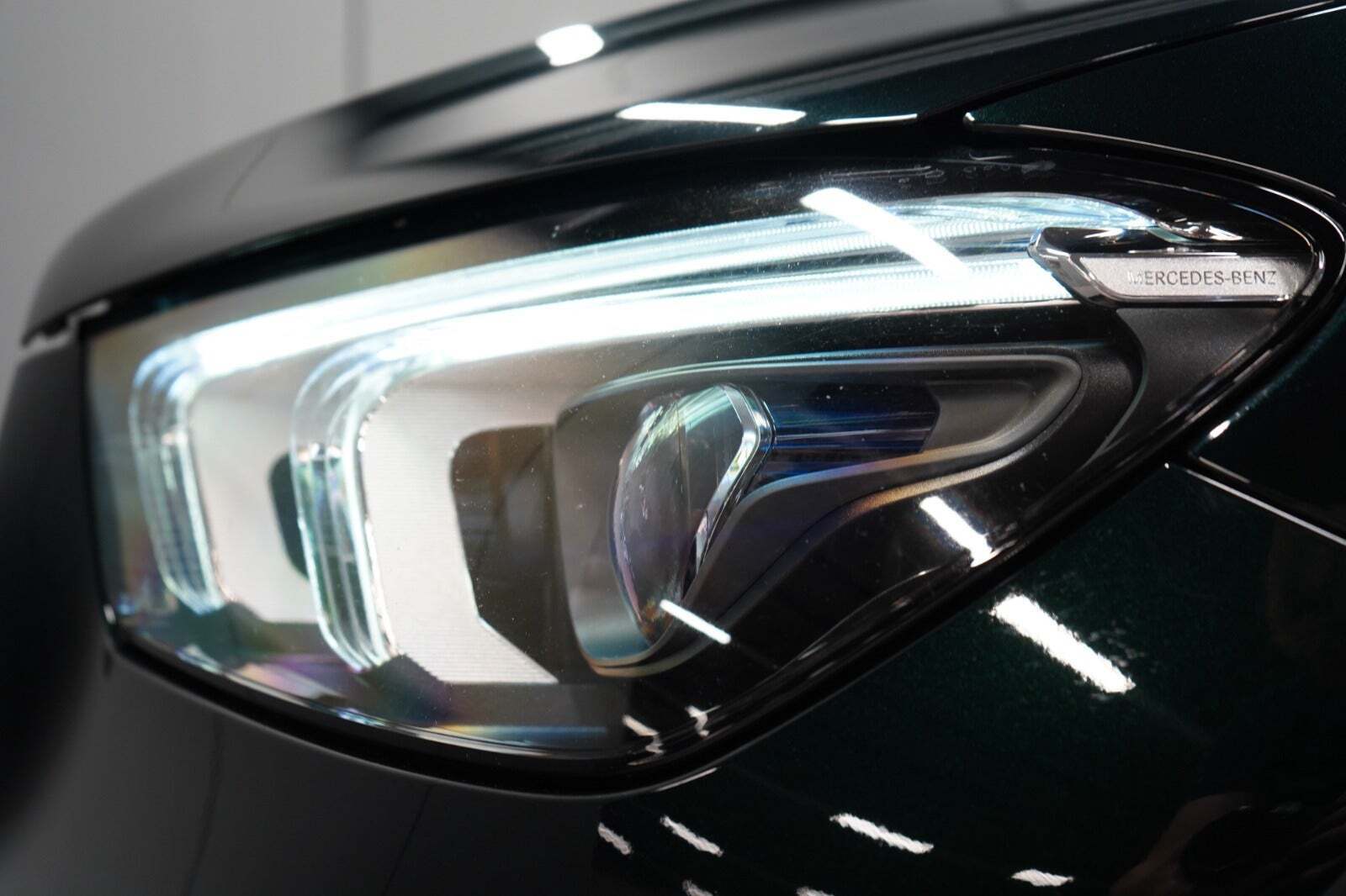 Grøn Mercedes GLE350 de fra 2021