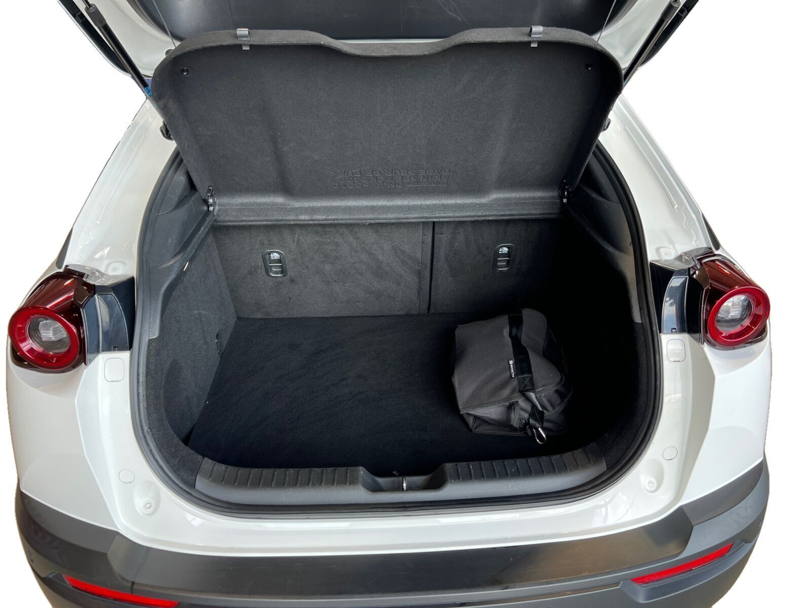 Hvid Mazda MX-30 fra 2022