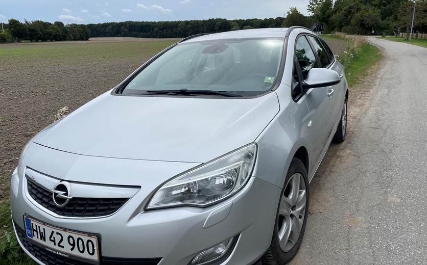 Opel ASTRA ELG PT 130 Aut 1,4 T