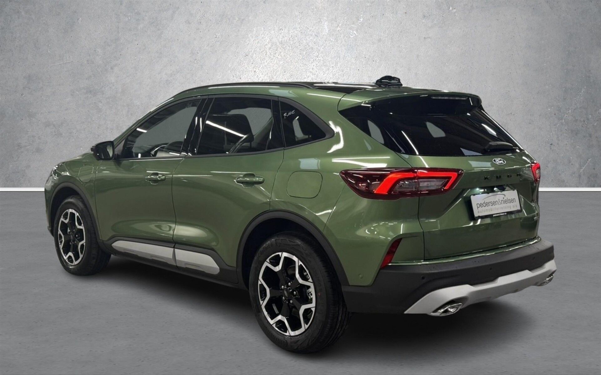 Ford Kuga 2,5 Plugin-hybrid Active X CVT 243HK 5d Aut.