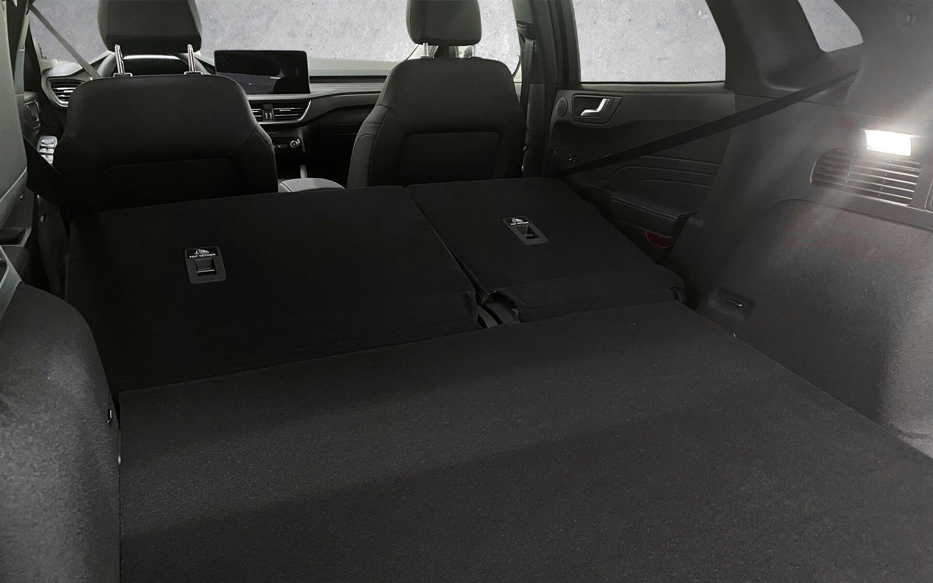 Grøn Ford Kuga fra 2024