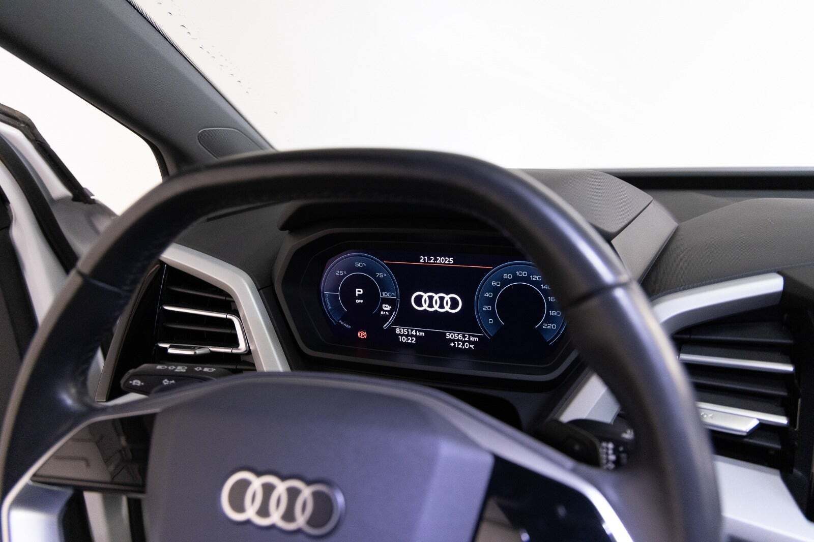 Hvid Audi Q4 e-tron fra 2022