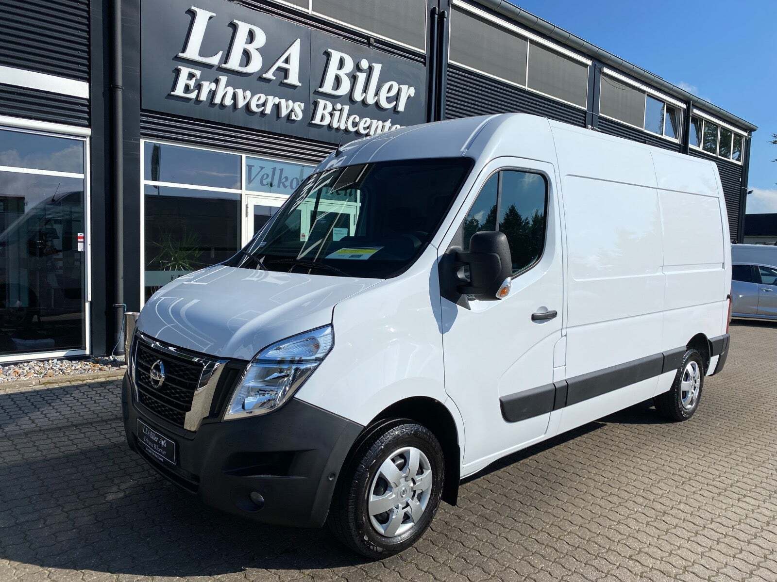 Nissan Interstar 2,3 dCi 150 L2H2 Acenta Van