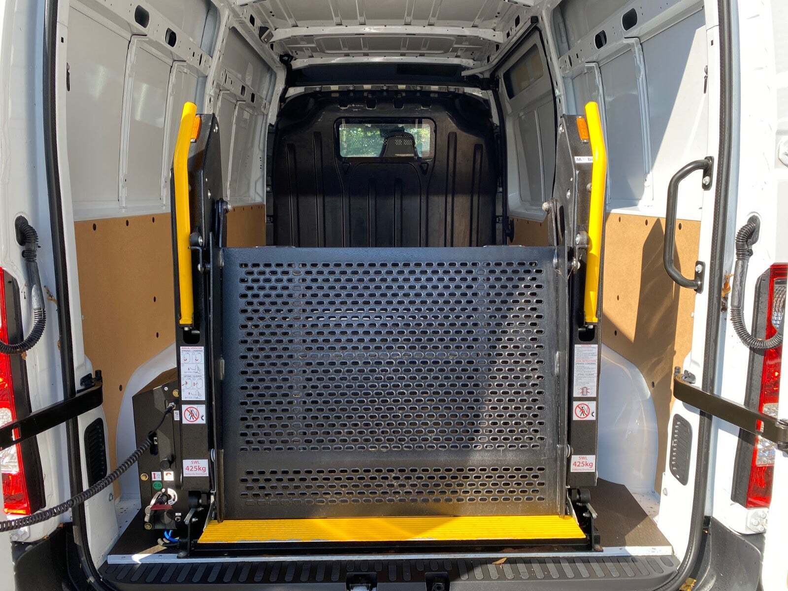 Nissan Interstar 2,3 dCi 150 L2H2 Acenta Van