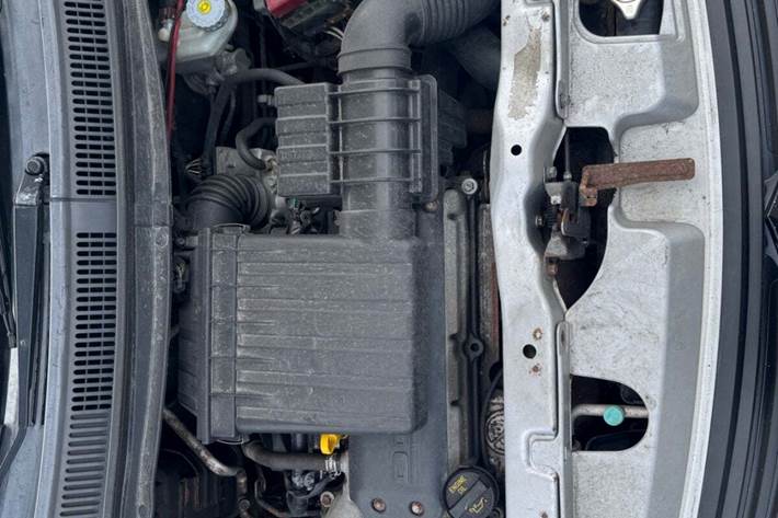 Sølv Suzuki Swift fra 2011