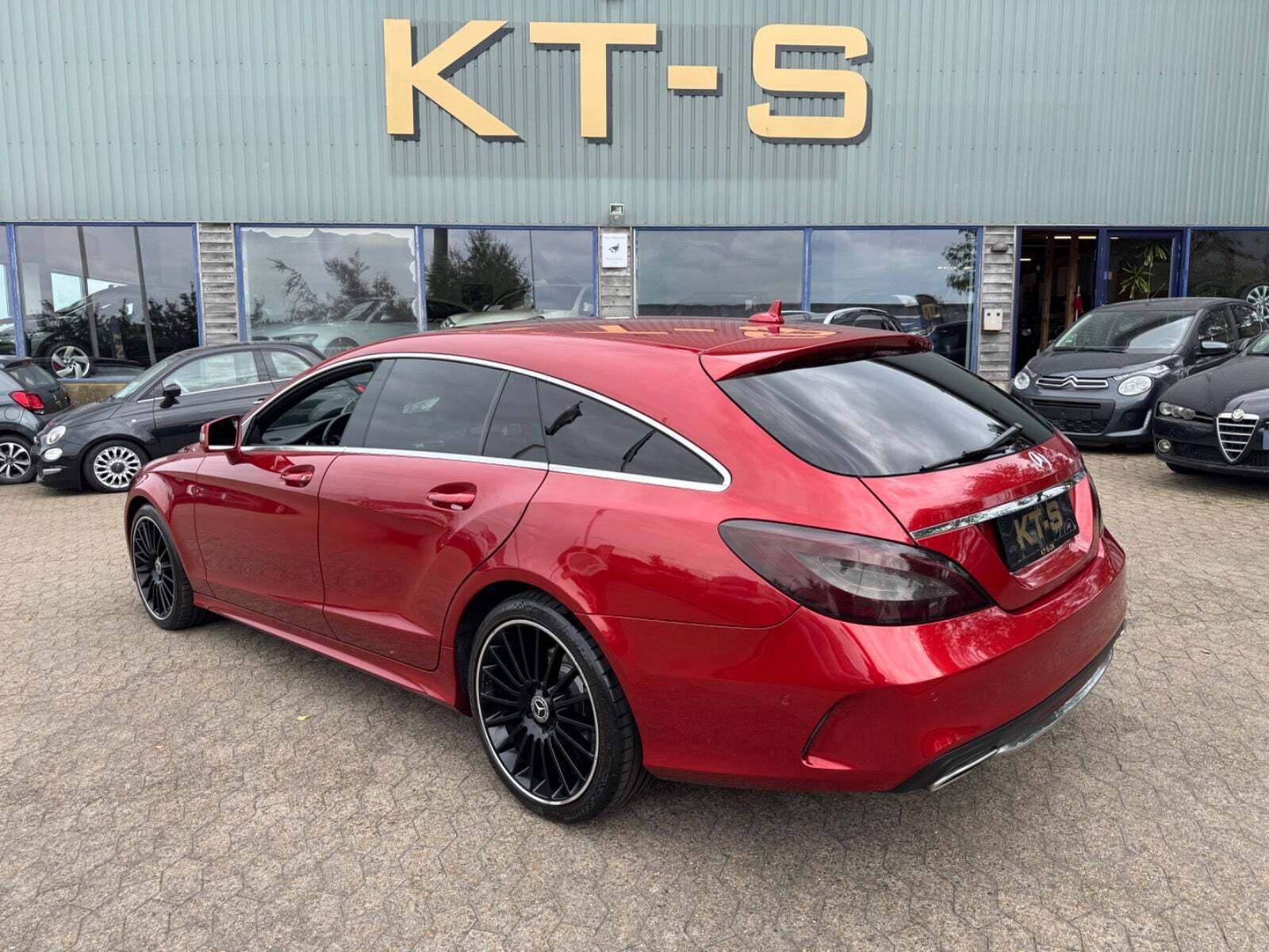 Sort Mercedes CLS350 d fra 2016