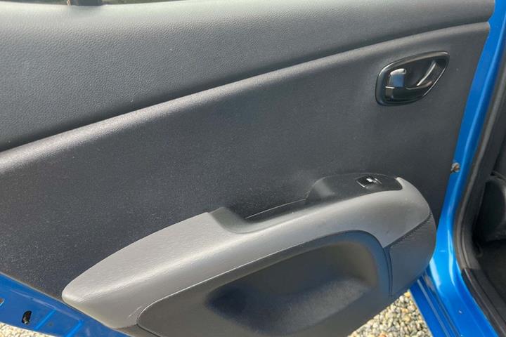 Blå Hyundai i10 fra 2009