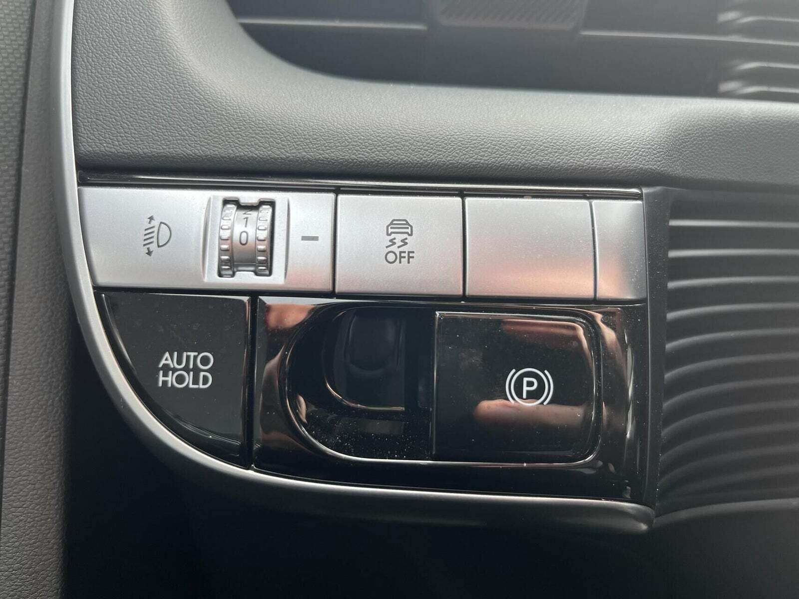 Blå Hyundai Ioniq 5 fra 2024