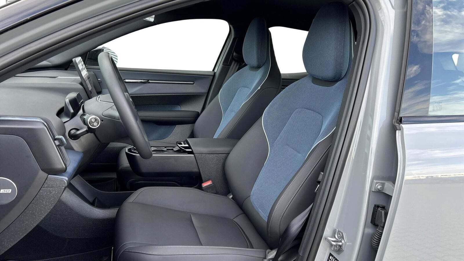 Volvo EX30 Standard Range Plus