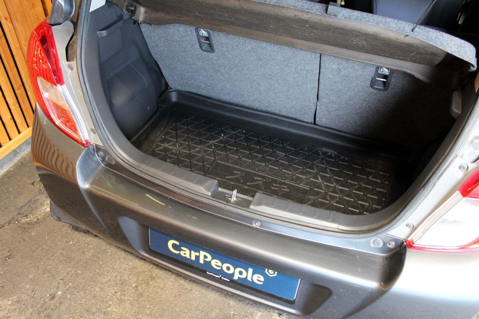 Grå Suzuki Celerio fra 2015