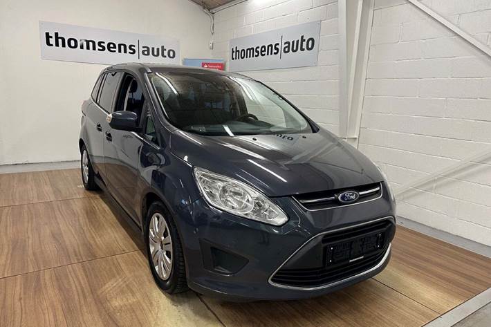Grå Ford Grand C-Max fra 2013