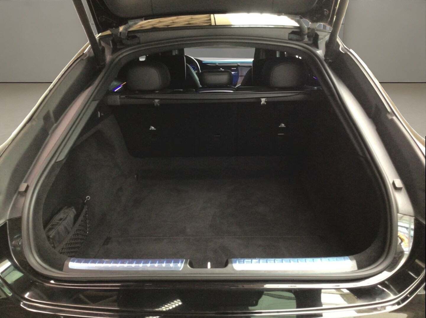 undefined Mercedes EQS350 fra 2022 set udefra