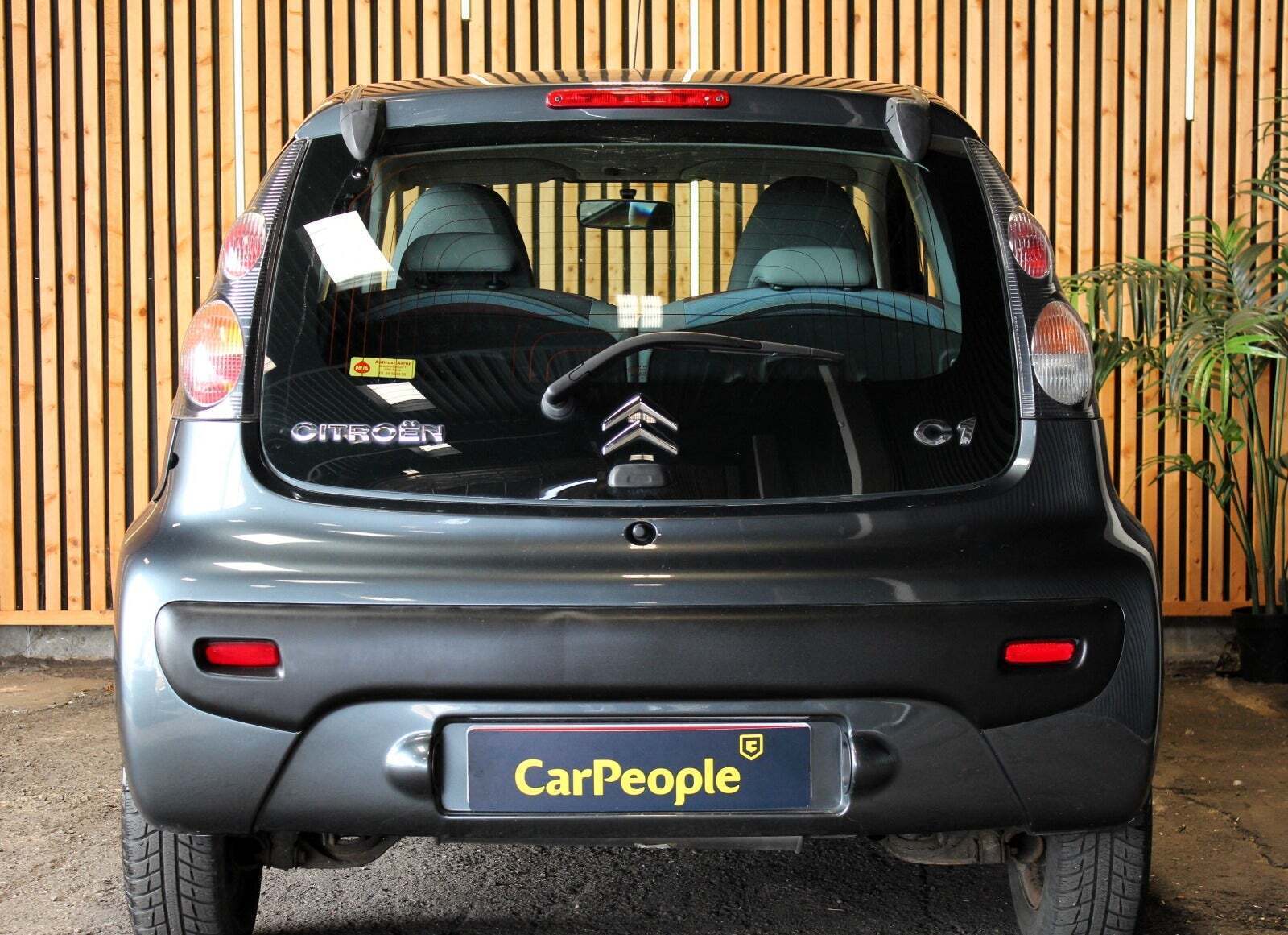 Grå Citroën C1 fra 2010