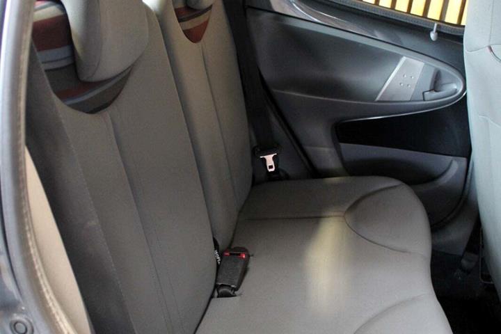 Grå Citroën C1 fra 2010