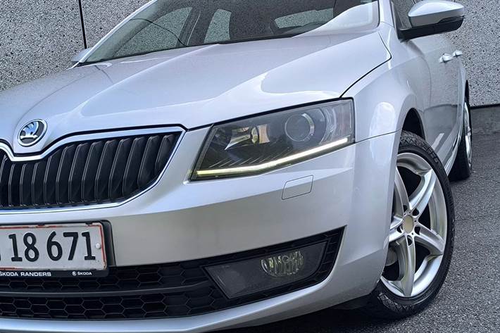 Sølv Skoda Octavia fra 2014